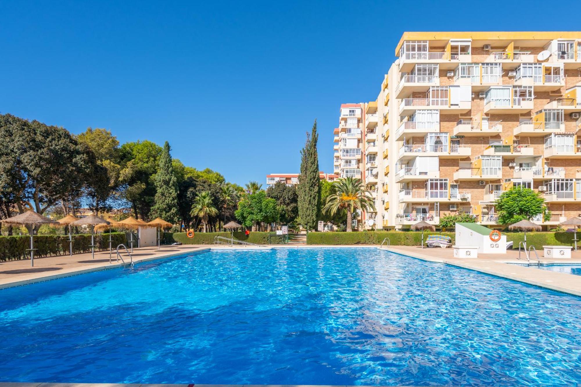 Hercules Pool & Beach Benalmádena Exterior photo
